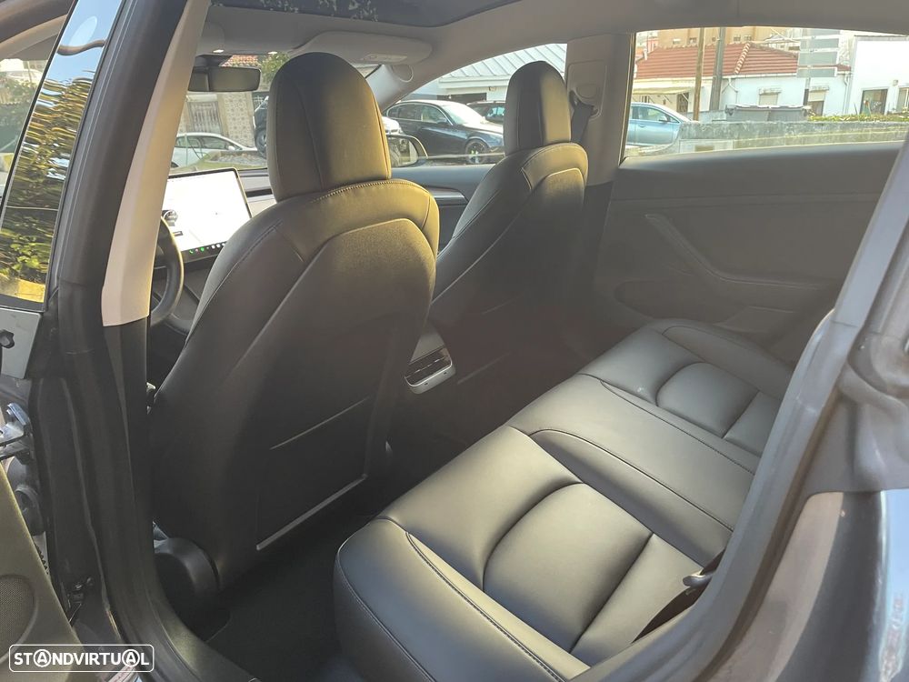 Tesla Model 3 RWD RWD - 21
