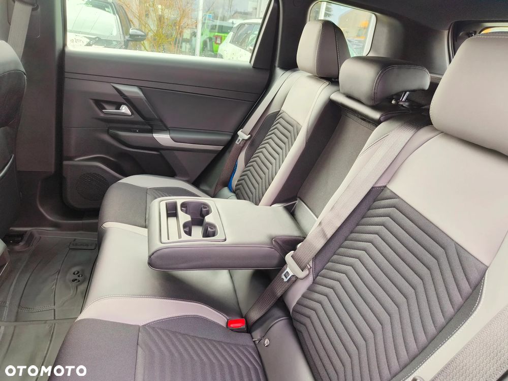 Jeep Compass 73.7kWh Altitude FWD - 11