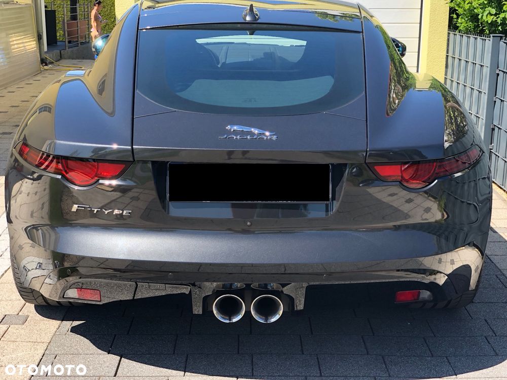 Jaguar F-Type S - 9