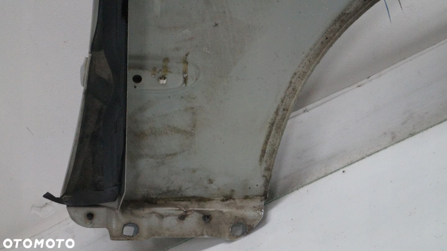 BŁOTNIK PRZEDNI LEWY MERCEDES CLC W203 C775 - 15