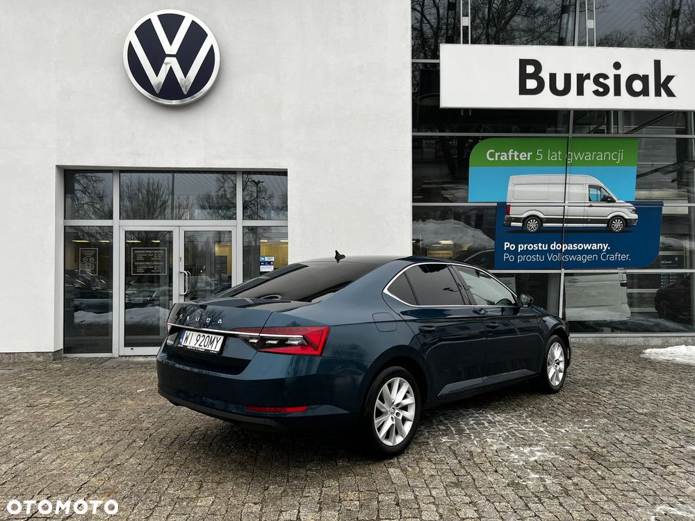Skoda Superb 2.0 TDI SCR Style DSG - 5