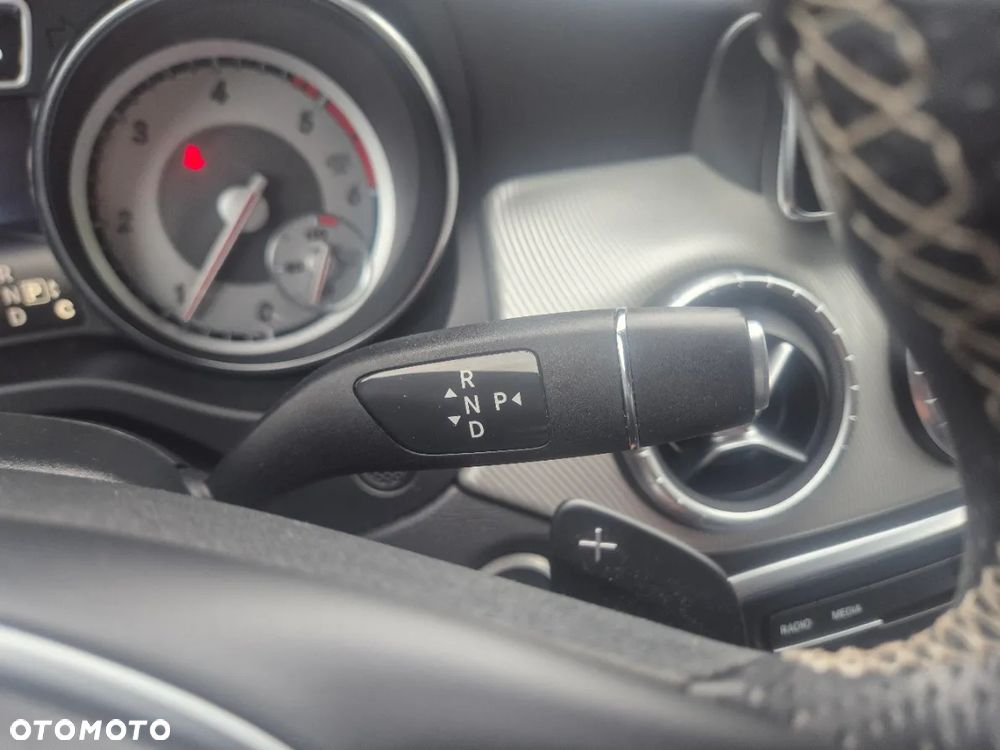 Mercedes-Benz CLA 180 (CDI) d 7G-DCT - 26