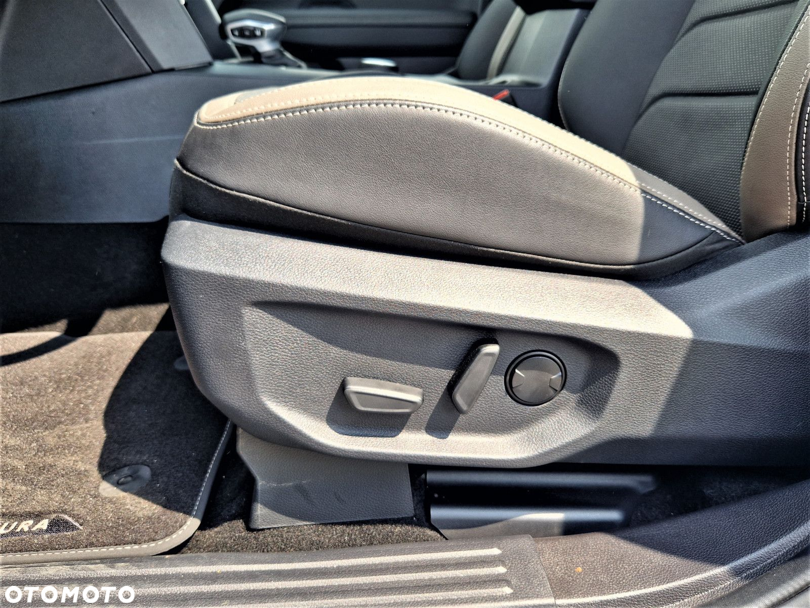 Volkswagen Amarok - 24