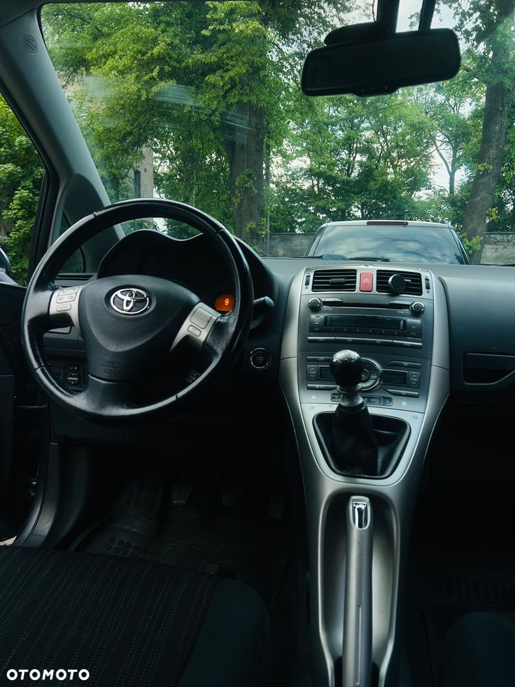 Toyota Auris 2.0 D-4D Prestige - 17