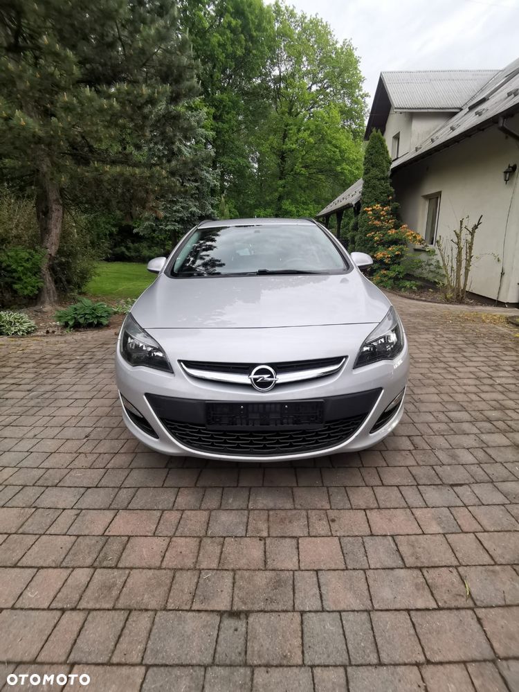 Opel Astra 1.4 Turbo Exklusiv - 6