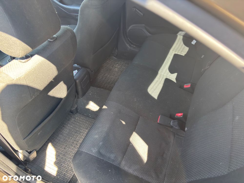 Toyota Avensis 1.8 VVT-i Terra - 6