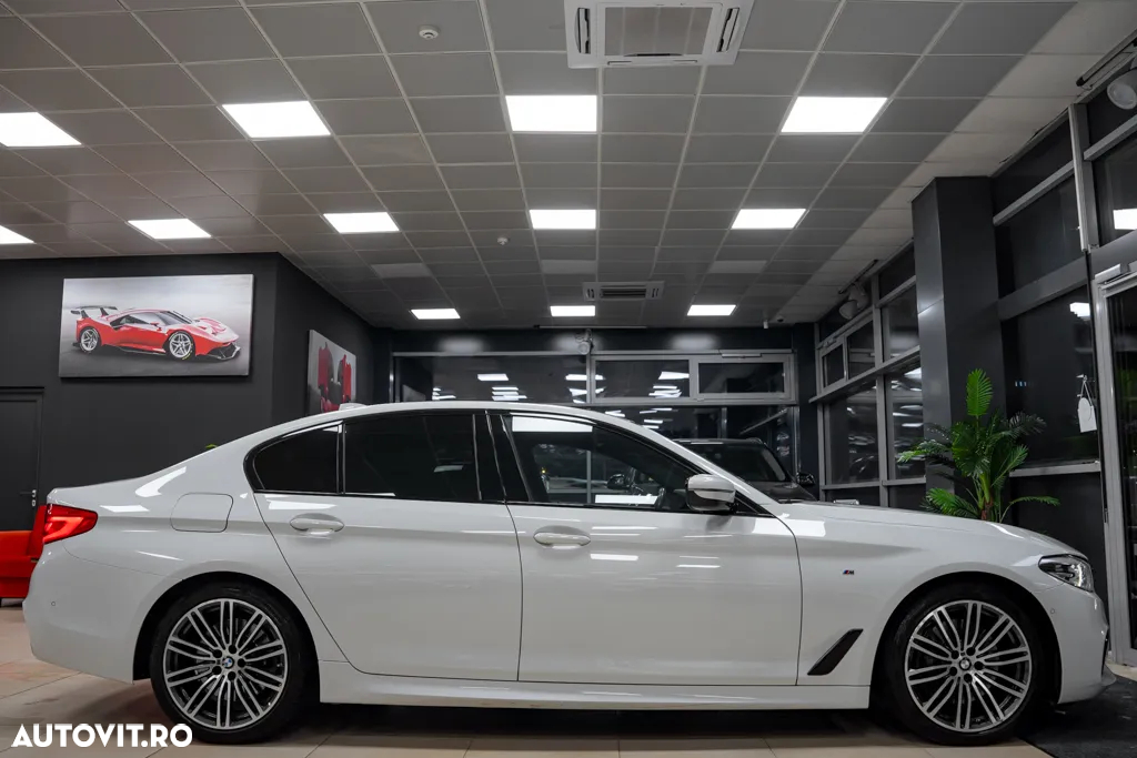 BMW Seria 5 530d xDrive AT - 40