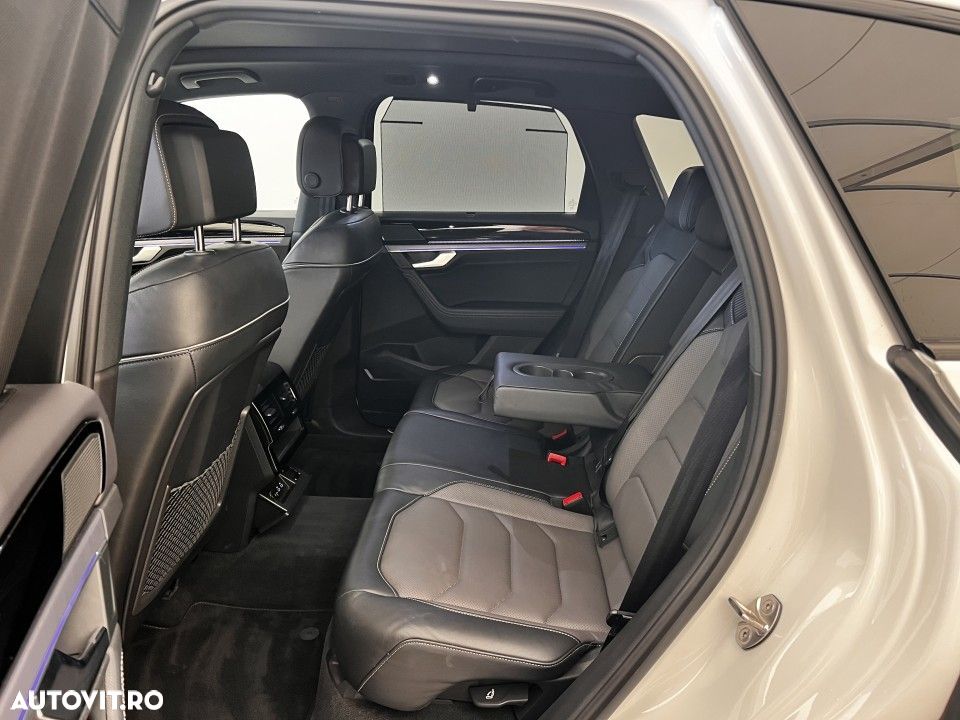 Volkswagen Touareg - 6