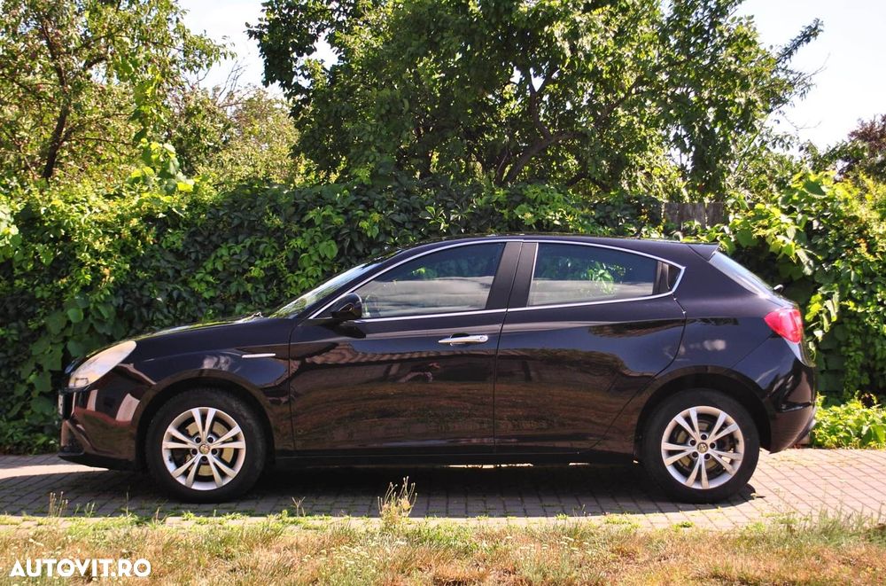 Alfa Romeo Giulietta - 2