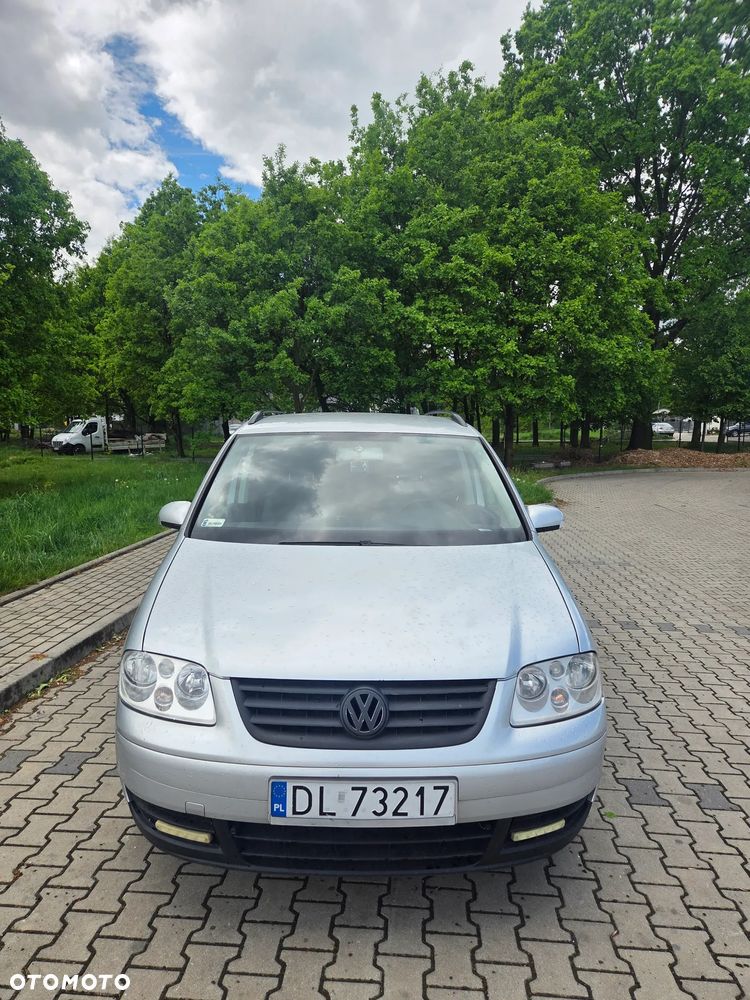 Volkswagen Touran 1.6 - 2