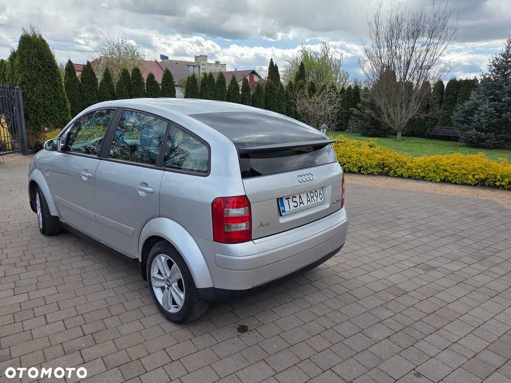 Audi A2 - 8