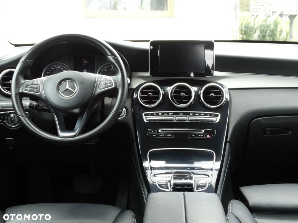 Mercedes-Benz GLC - 14