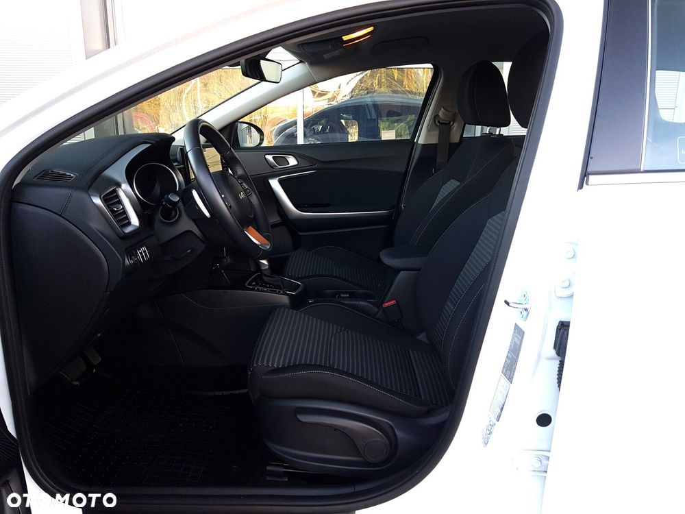 Kia Ceed 1.5 T-GDI M DCT - 16