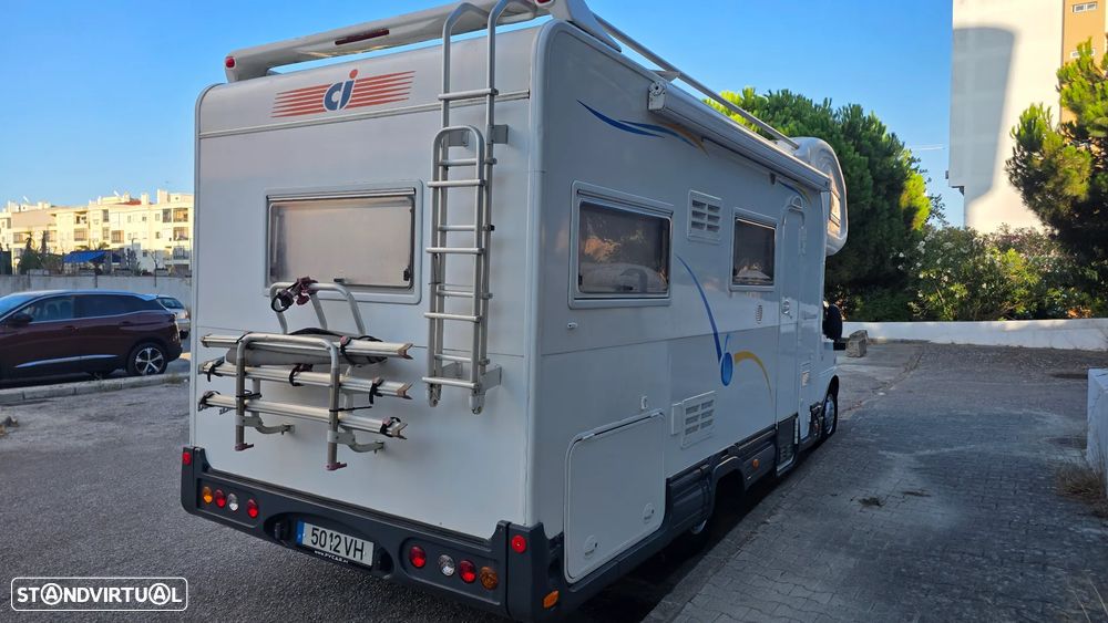 CI International Mizar 7 Metros Cama Casal Atrás Frigorifico Grande - 4