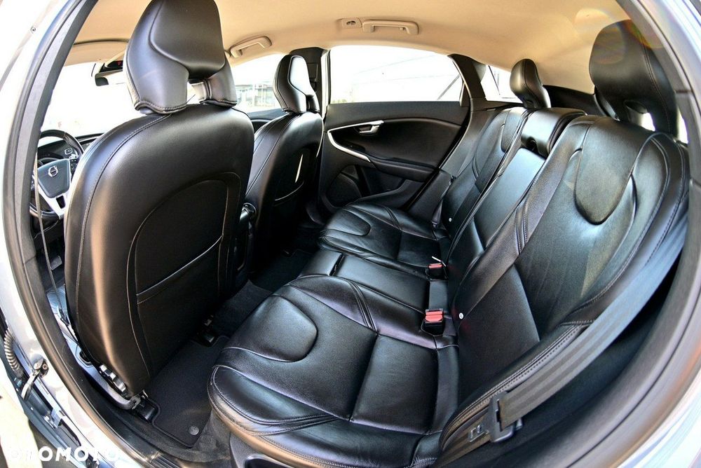 Volvo V40 - 8