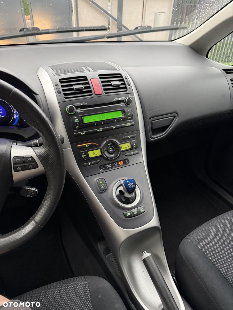 Toyota Auris 1.8 HSD Luna - 11