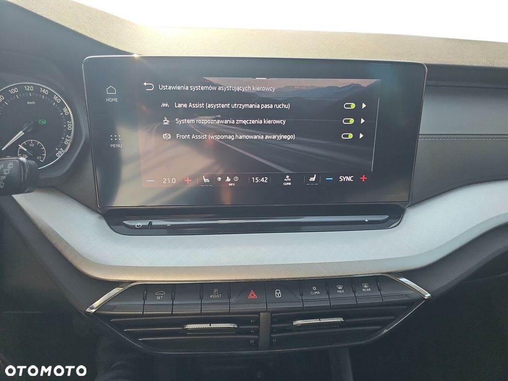 Skoda Octavia 2.0 TDI Ambition DSG - 27