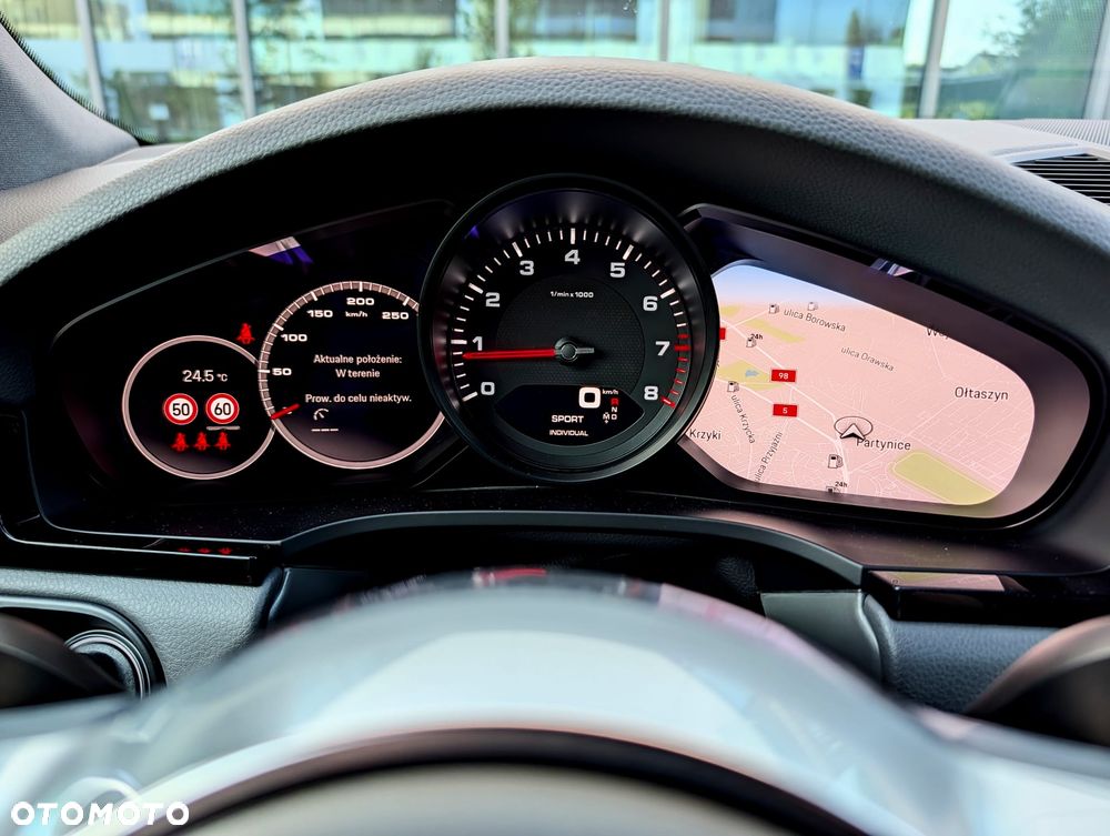 Porsche Cayenne Standard - 12