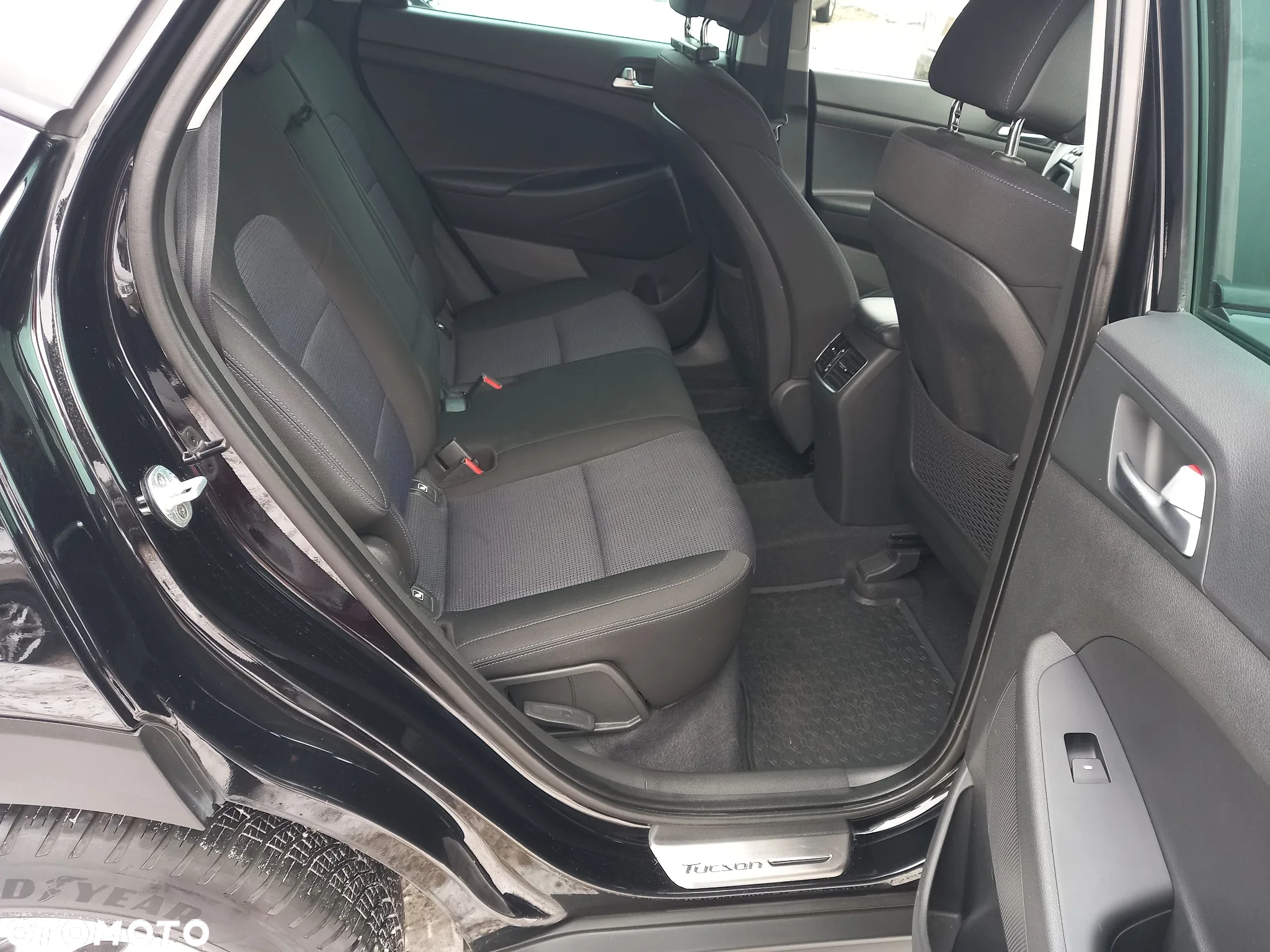 Hyundai Tucson 1.7 CRDI BlueDrive Comfort 2WD DCT - 12