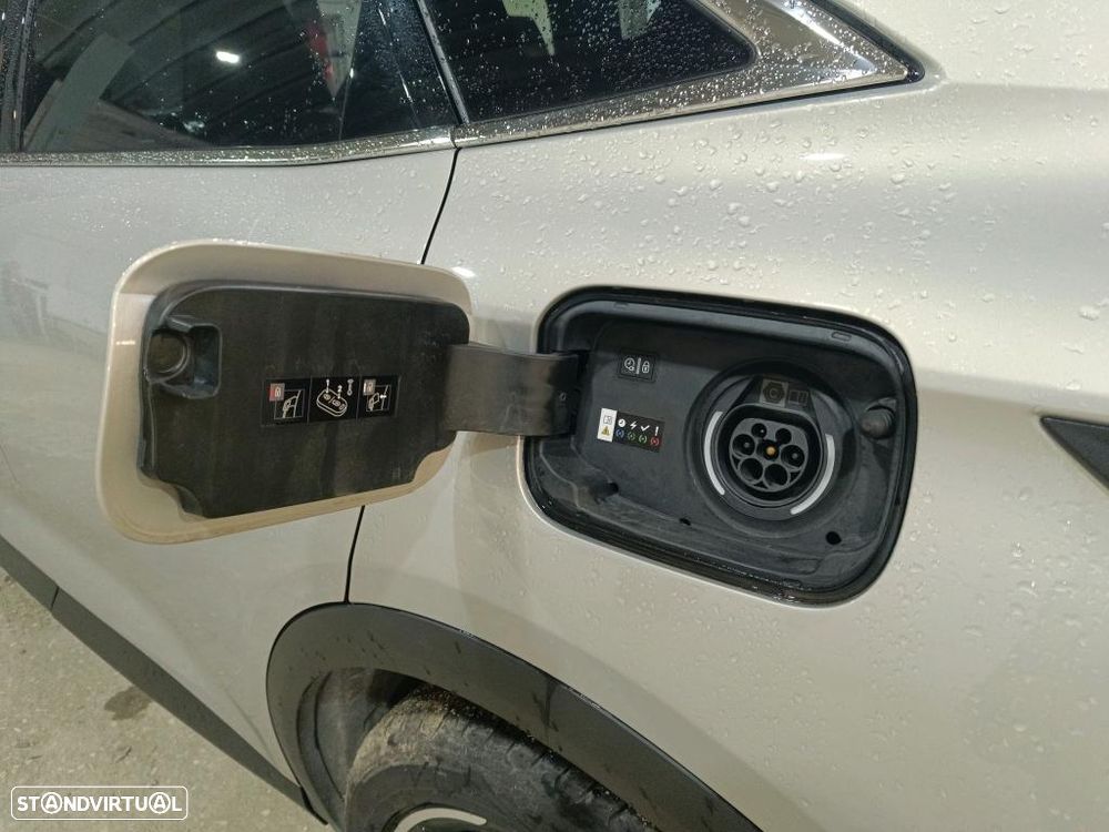 DS DS7 Crossback E-Tense Performance Line EAT8 - 11