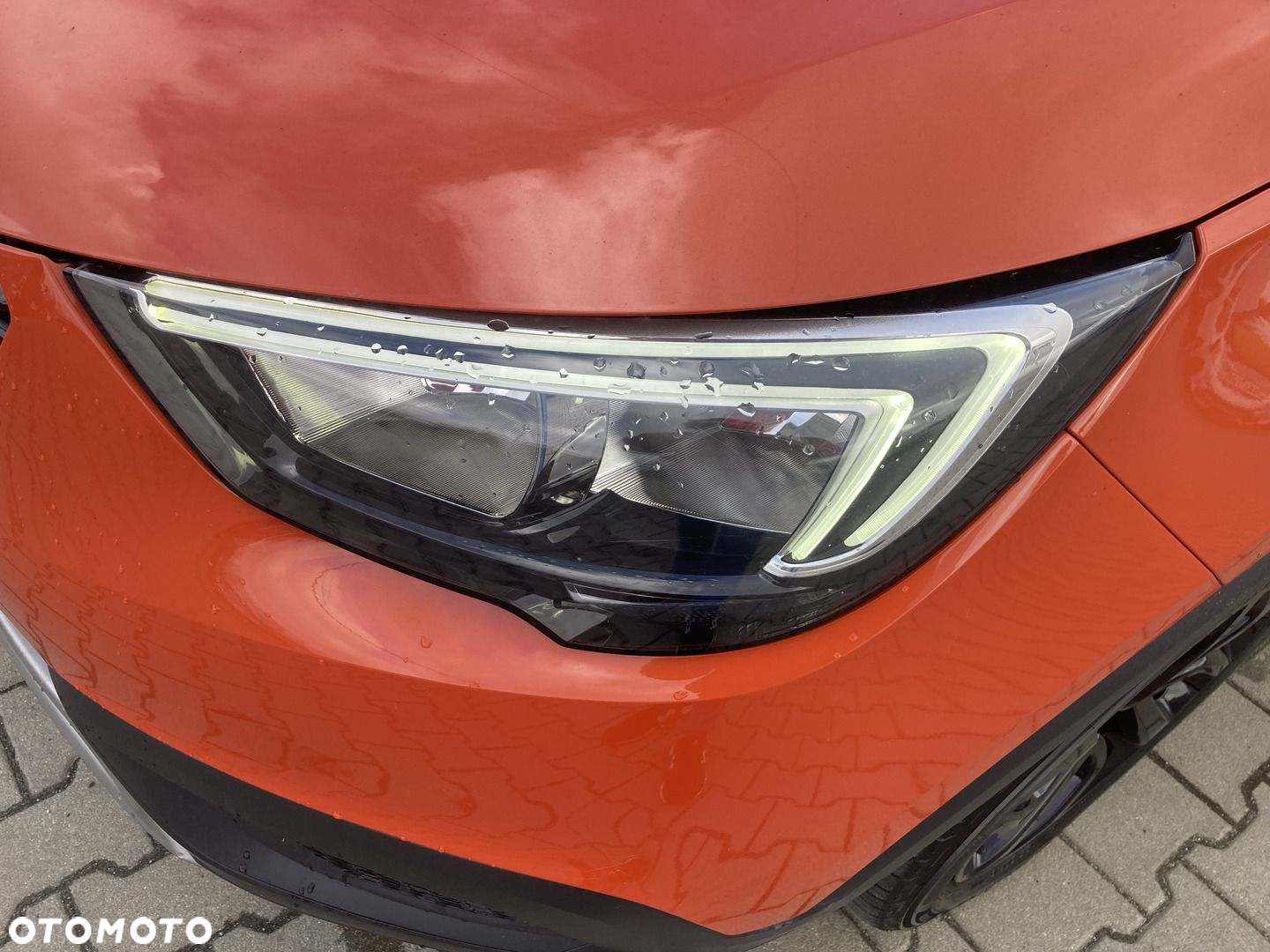 Opel Crossland X 1.2 Essentia - 28