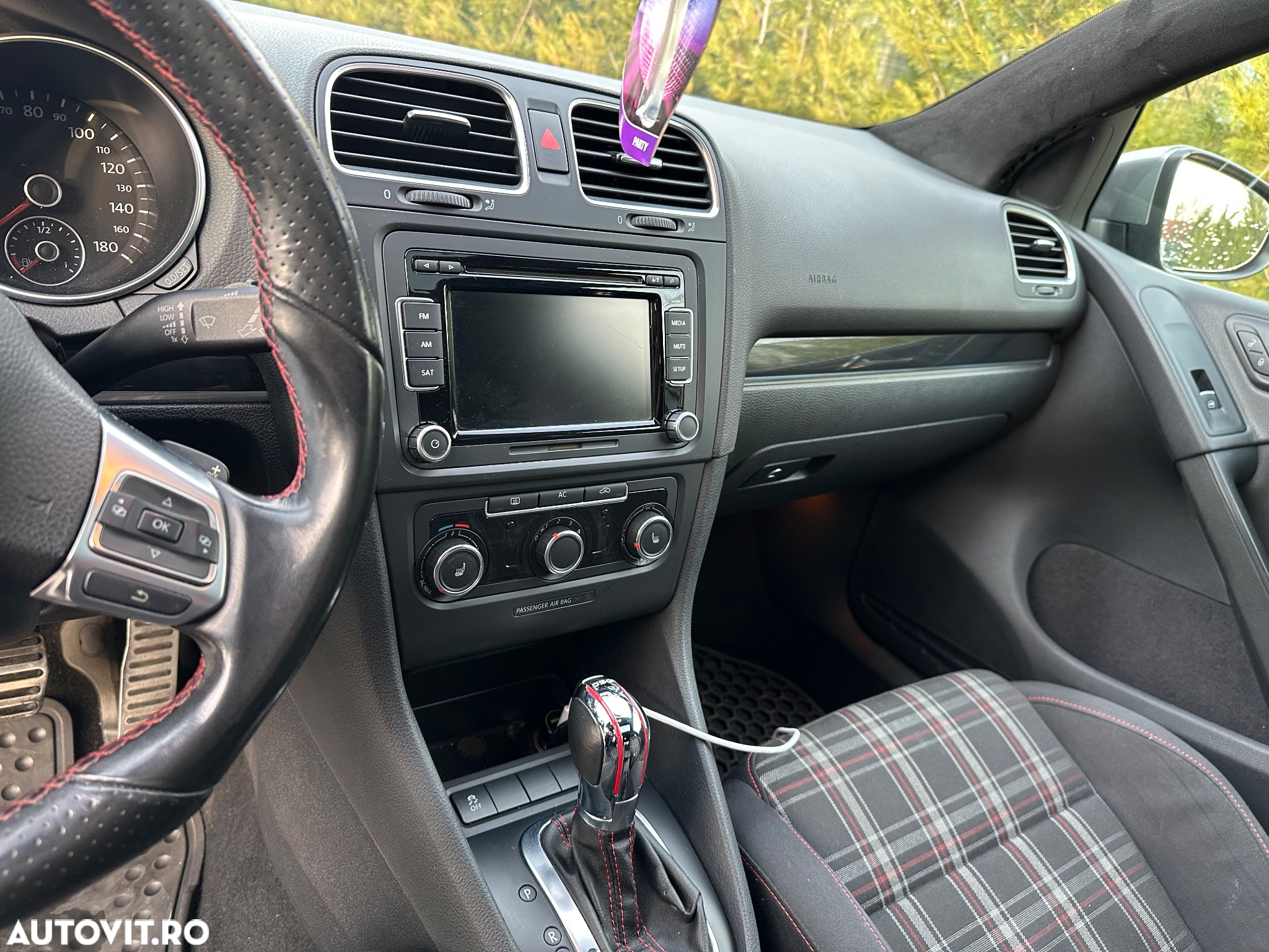Volkswagen Golf 2.0 TSI GTI DSG - 9