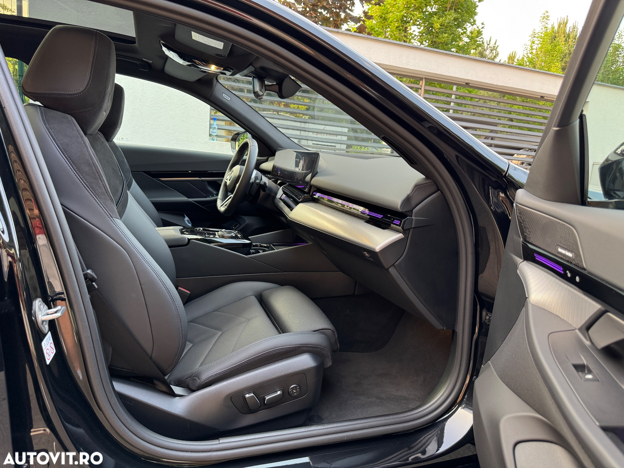 BMW Seria 5 520i AT MHEV - 15