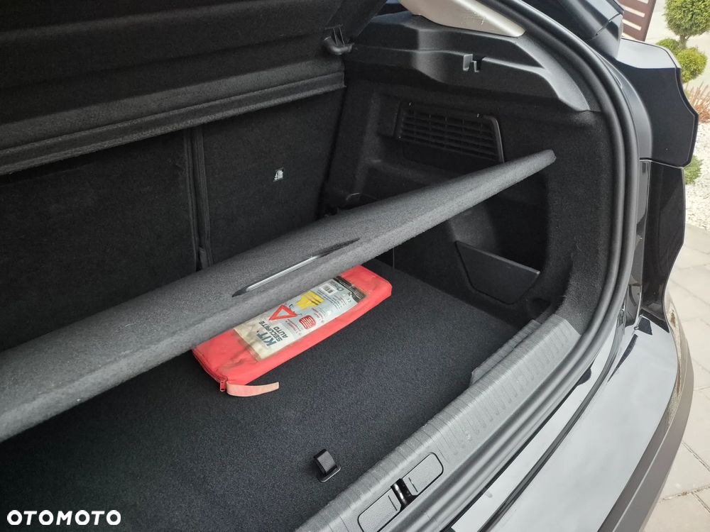 Citroën C4 BlueHDi 130 Stop&Start EAT8 SHINE - 31