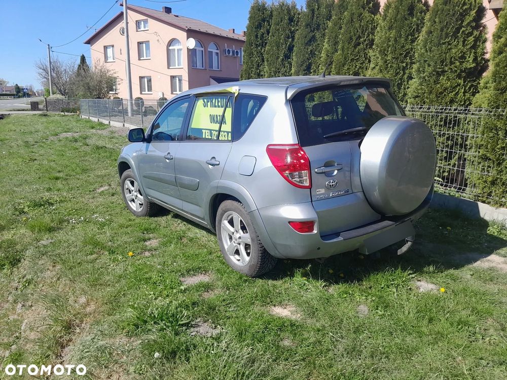 Toyota RAV4 2.2 D-CAT 4x4 Sol - 2