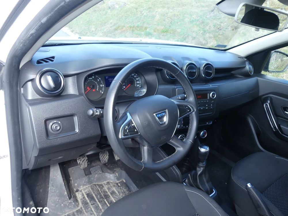 Dacia Duster 1.6 SCe Laureate S&S - 5