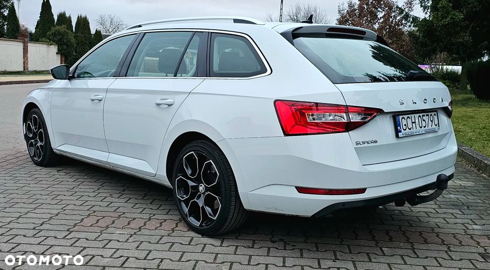 Skoda Superb 2.0 TDI DSG Premium Edition - 8