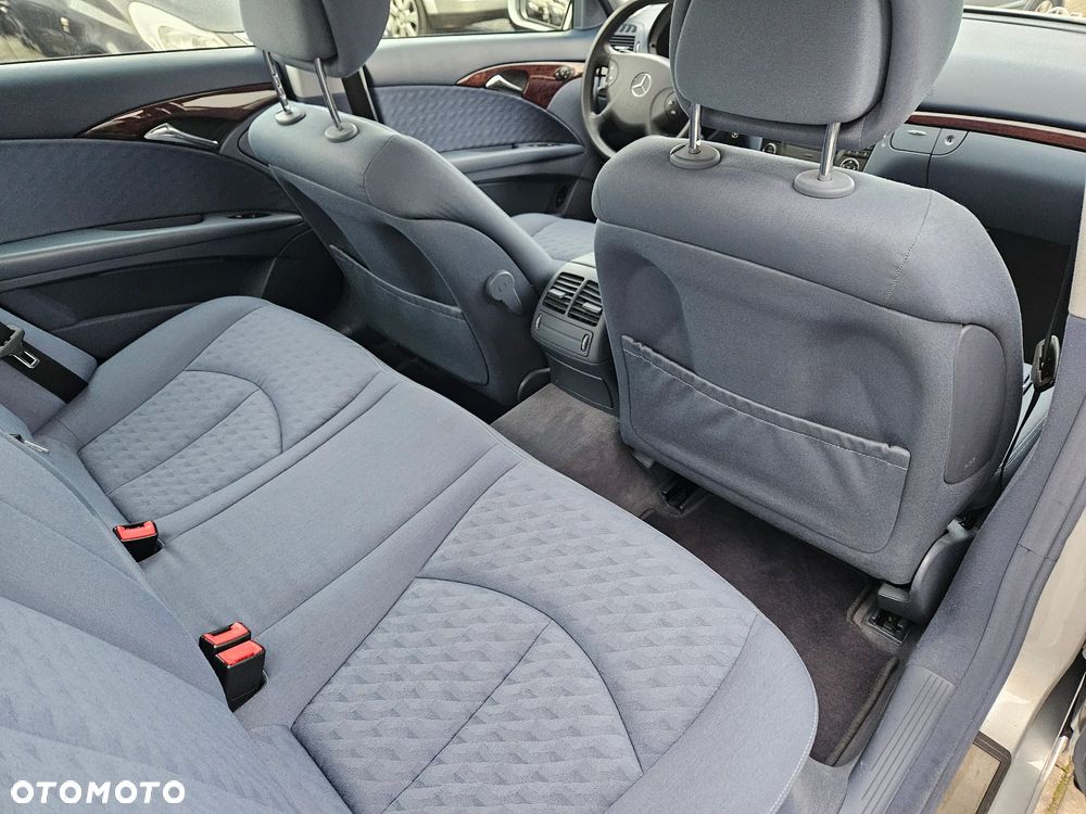 Mercedes-Benz Klasa E 200 Kompressor Automatik Classic - 9