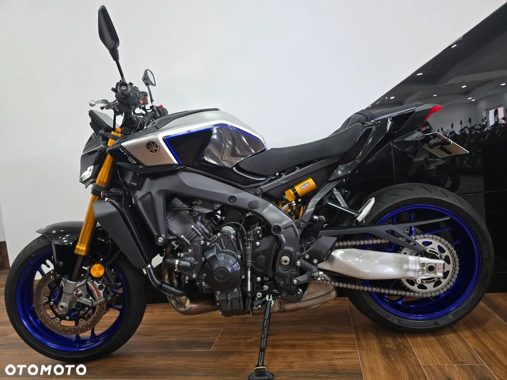 Yamaha MT - 32