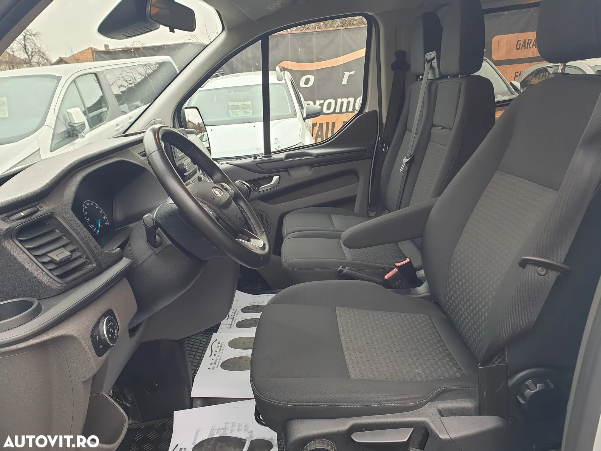 Ford Transit Custom Shuttle Bus 320 2.0 EcoBlue 130 CP L2H1 Trend - 16