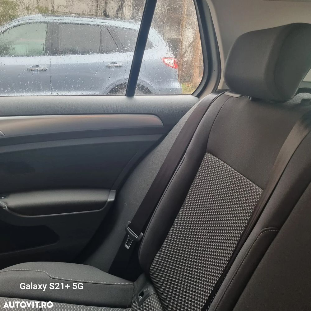Volkswagen Golf 1.5 TSI ACT Life - 6