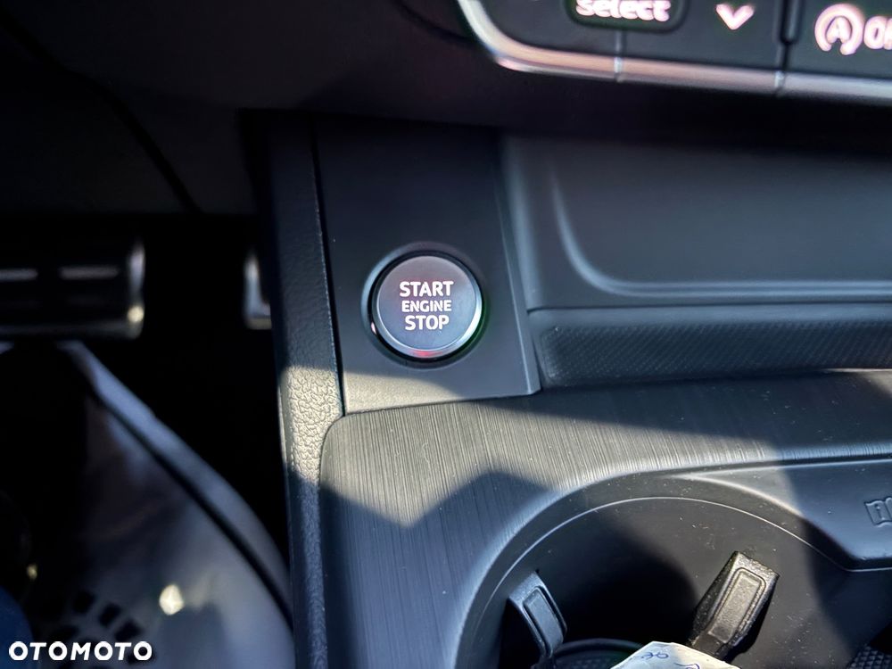 Audi A4 Avant 35 TFSI S tronic S line - 25