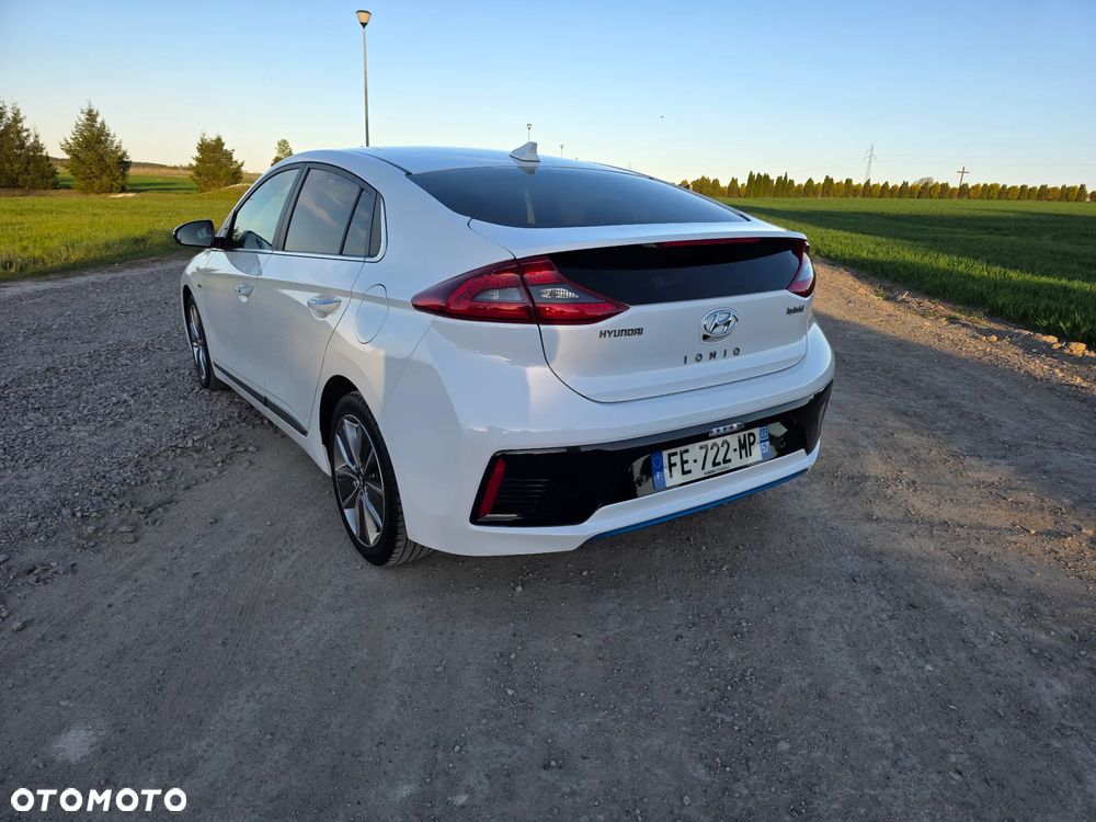 Hyundai IONIQ 1.6 GDI Premium - 9