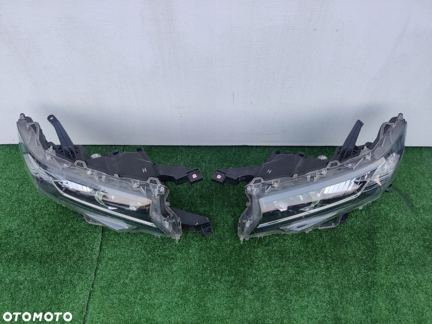 FULL LED PRAWA LAMPA TOYOTA LAND CRUISER 150 - 4