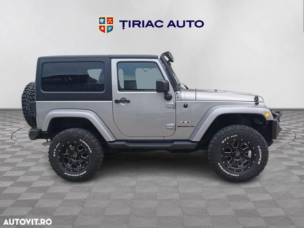 Jeep Wrangler 2.8 CRD AT Sahara - 6