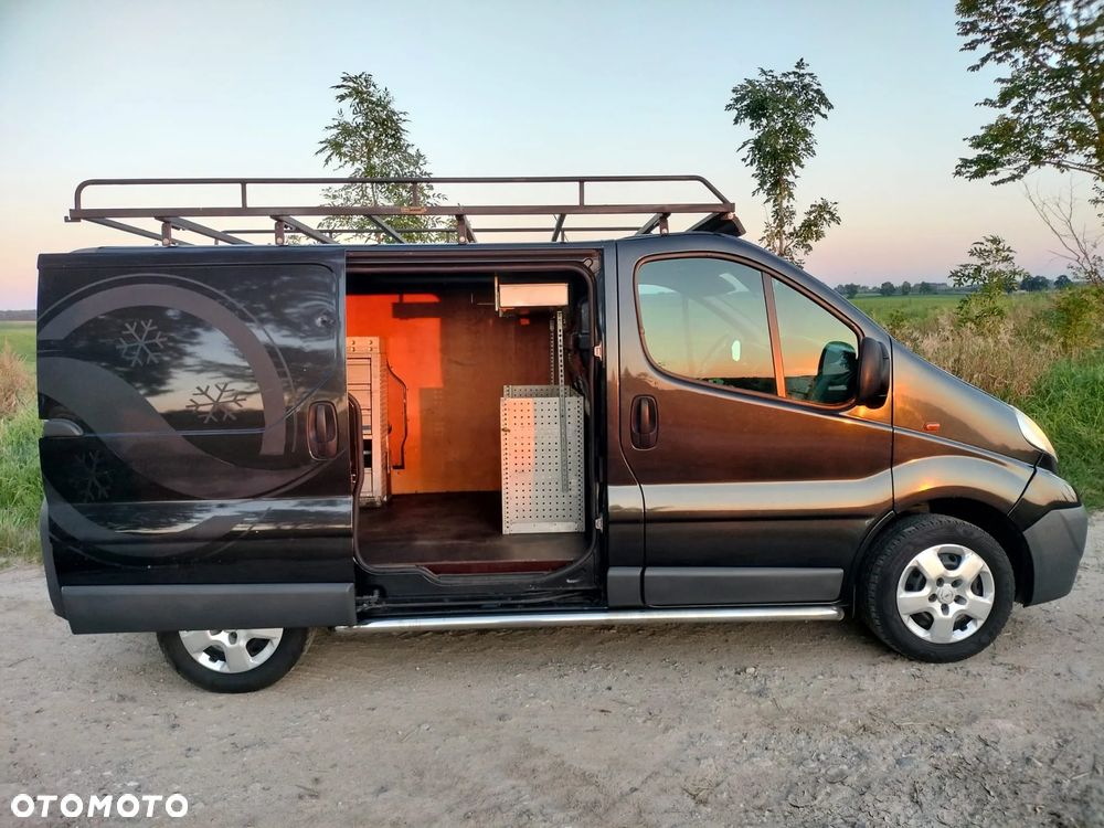 Opel vivaro - 28
