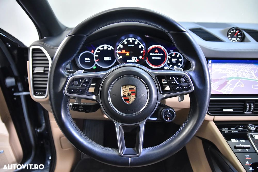 Porsche Cayenne Coupe - 17