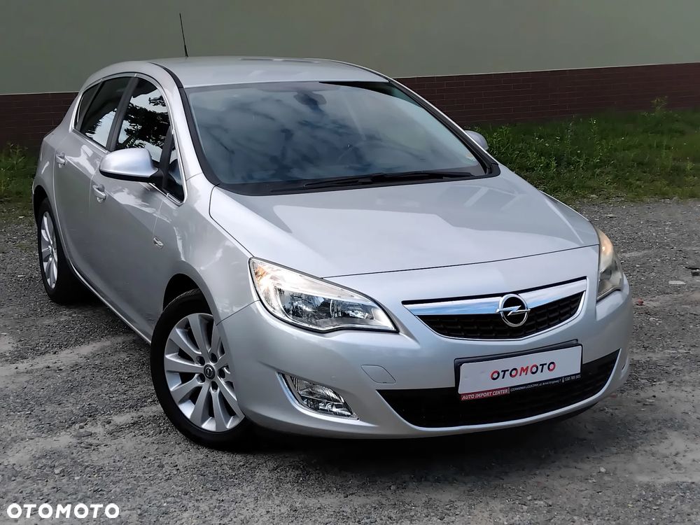 Opel Astra 2.0 CDTI DPF Automatik Cosmo - 2