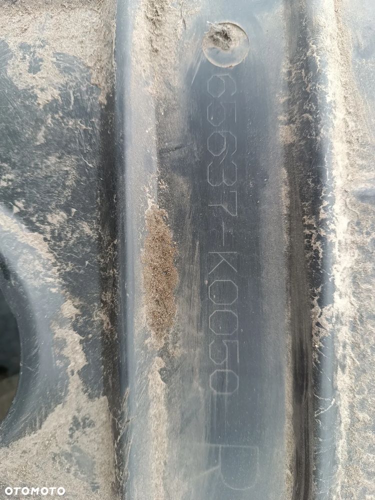 NADKOLE PRAWY TYŁ  TOYOTA YARIS IV - 4