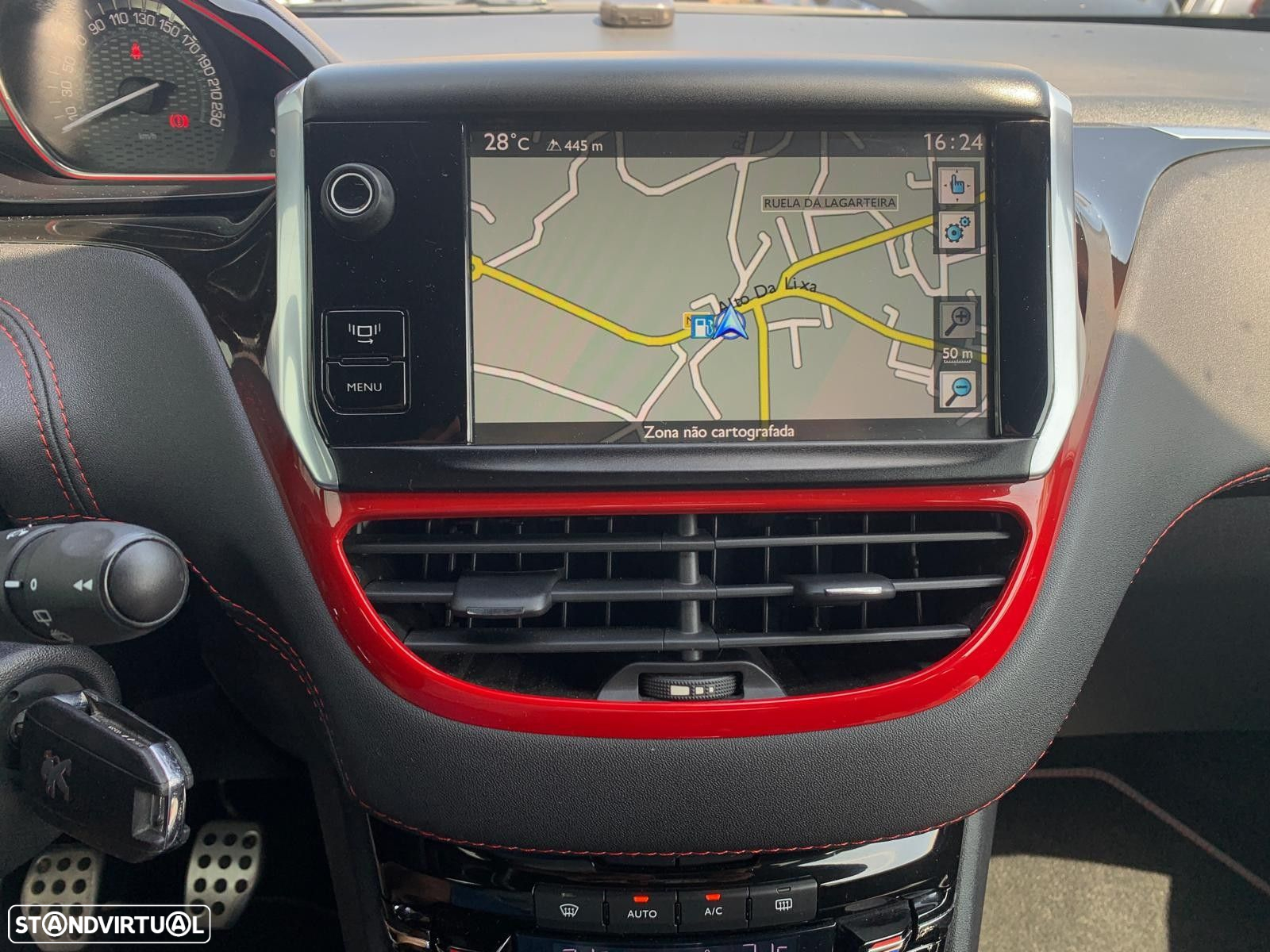 Peugeot 208 1.6 THP GTi - 29