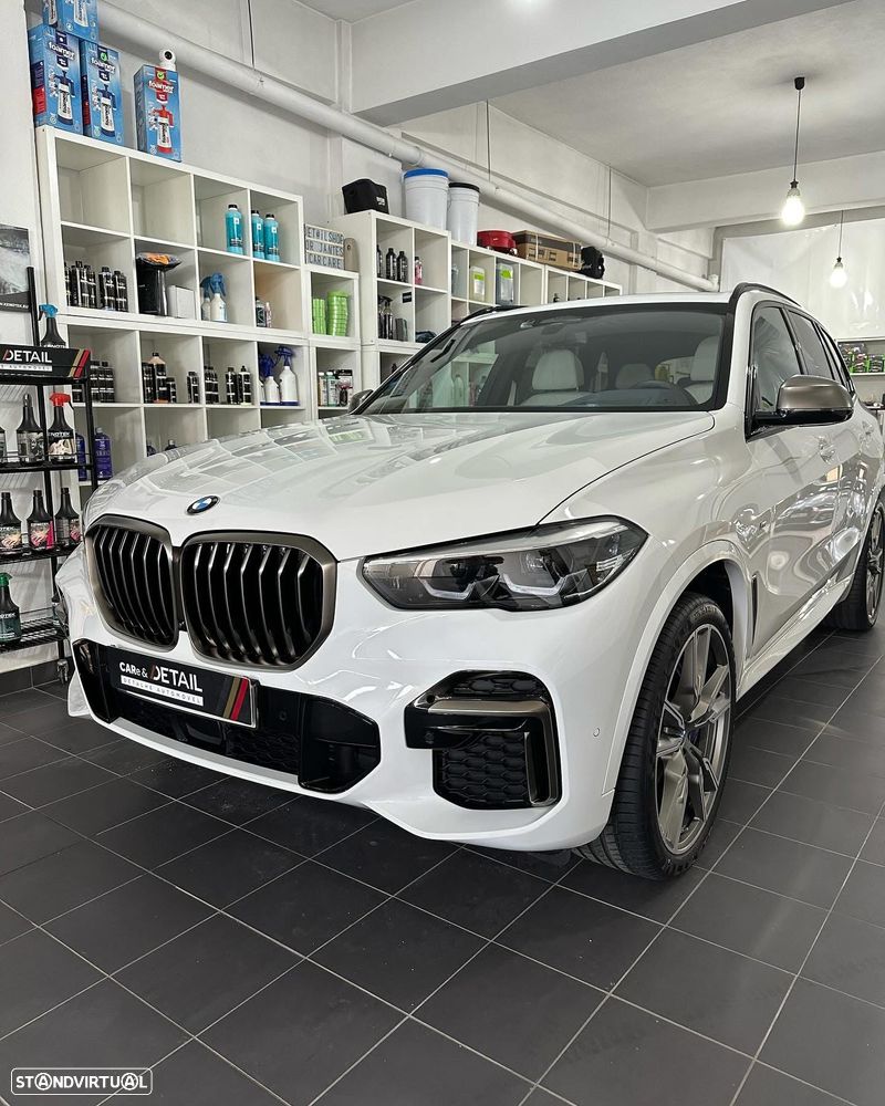 BMW X5 M50i - 1