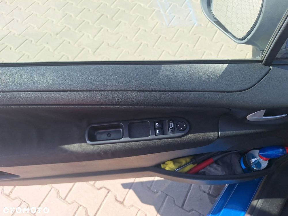 Peugeot 207 1.6 HDi 16V Trendy - 11