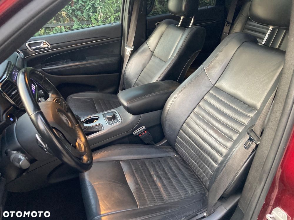 Jeep Grand Cherokee - 31