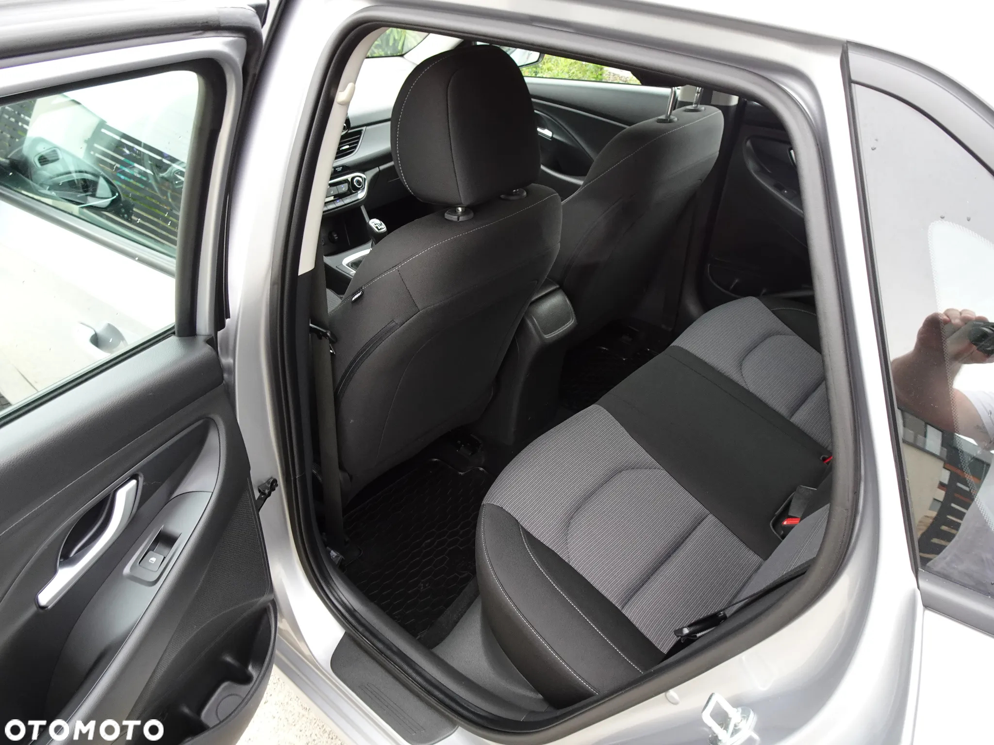 Hyundai i30 1.5 DPI Classic + - 19