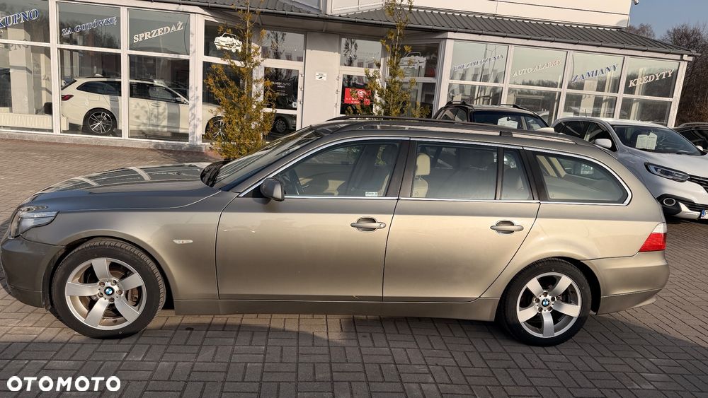 BMW Seria 5 525i - 3