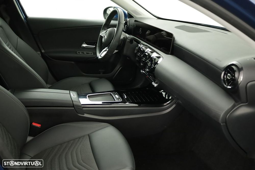 Mercedes-Benz A 200 Standard - 22